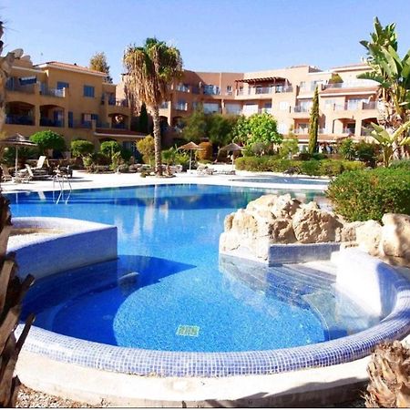 Paphos-Limnaria Garden公寓 外观 照片