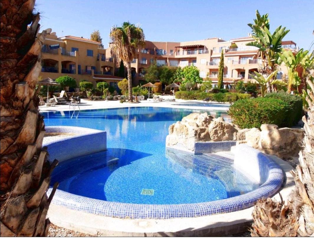 Paphos-Limnaria Garden公寓 外观 照片